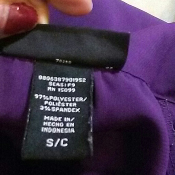 Apostrophe Stretch Plum Top - Picture 5 of 6